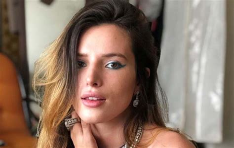 bella thorne xvideos|Vídeos pornôs com Bella Thorne 